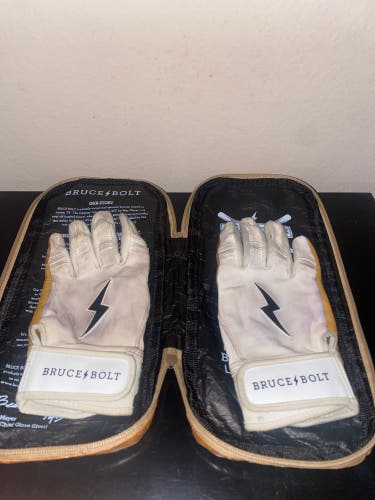 Bruce Bolt Batting Gloves size Small