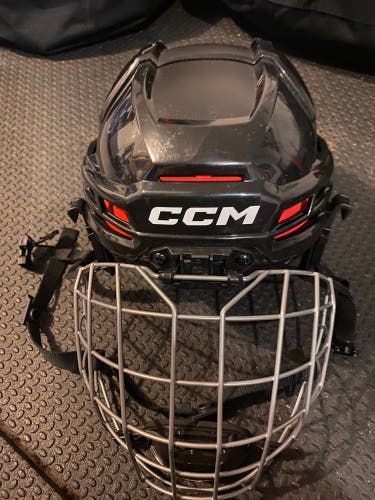 CCM Tacks 70 Youth Hockey Helmet