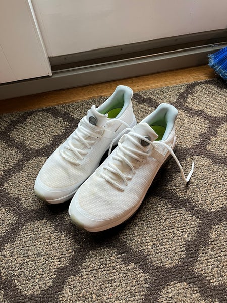 Men's Size 9.5 (Women's 10.5) Puma EVO Golf Shoe