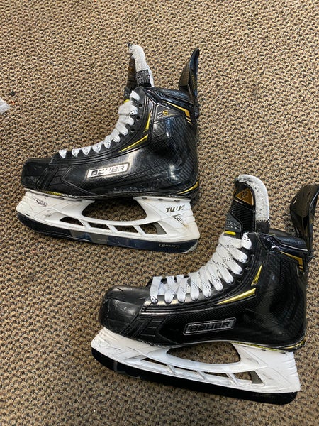 Used Size 9.5 EE Bauer Supreme 2S Pro Hockey Skates