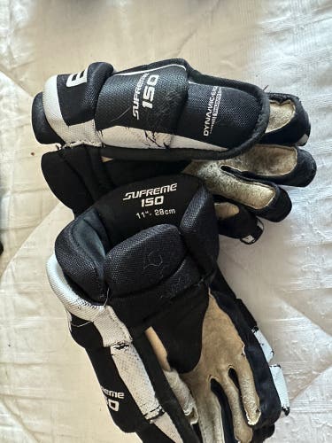Bauer 11" Supreme 150 Gloves