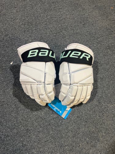 New Rare Cale Makar Bauer 2022-23 All-Star Game Gloves 14”