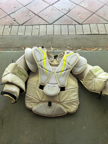 Used XL Vaughn V6 2200 Pro Goalie Chest Protector