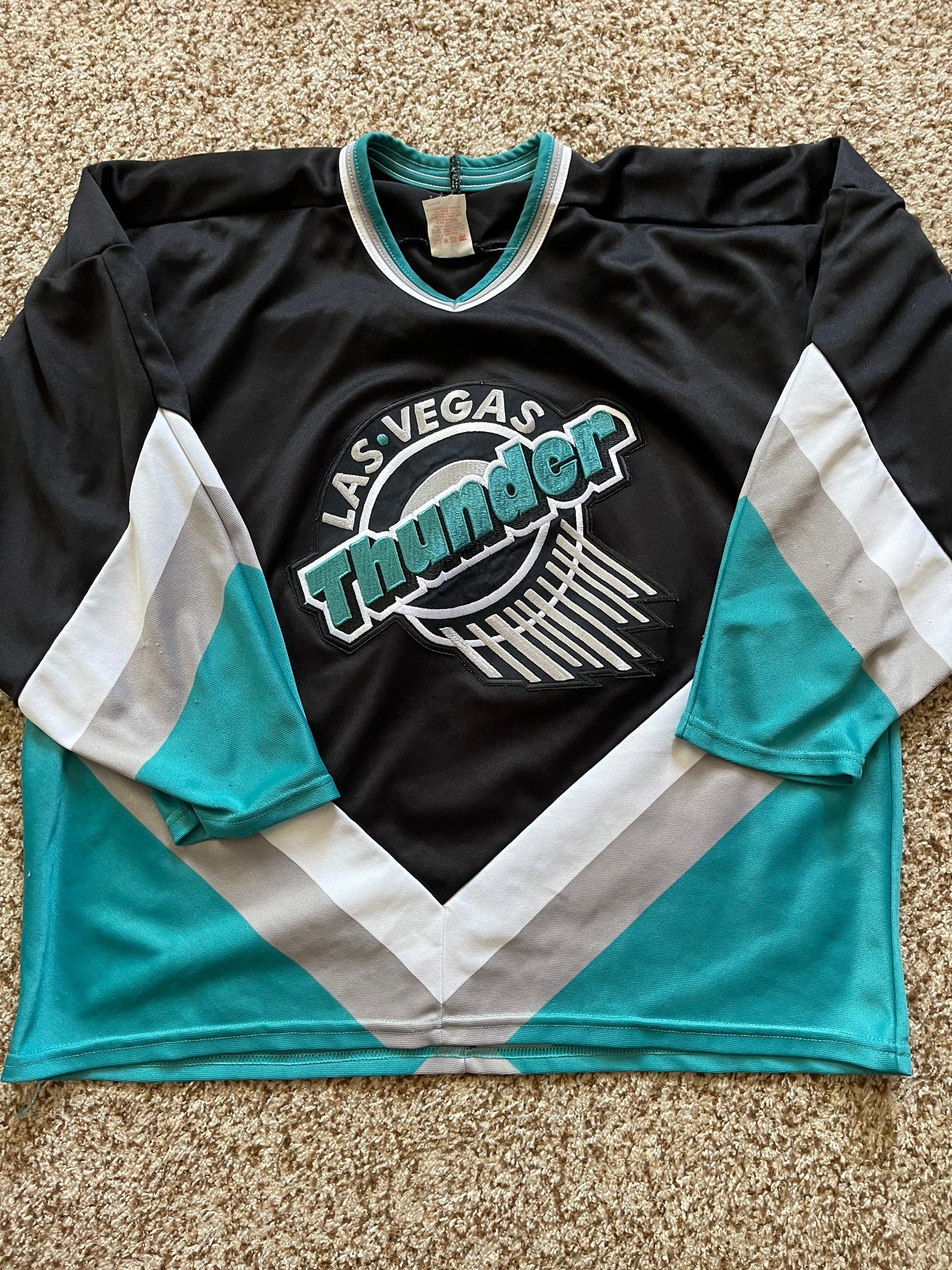Las Vegas Thunder Hockey Apparel  Buy Vegas Thunder Jerseys, Hats, Hoodies  & Shirts - Vintage Ice Hockey