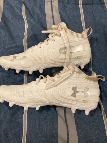White Used Size 11 Under Armour Nitro MC
