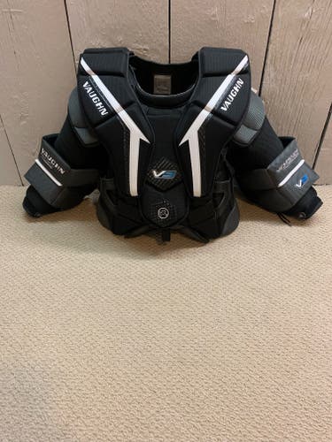 Vaughn V9 Pro Carbon Goalie Chest Protector