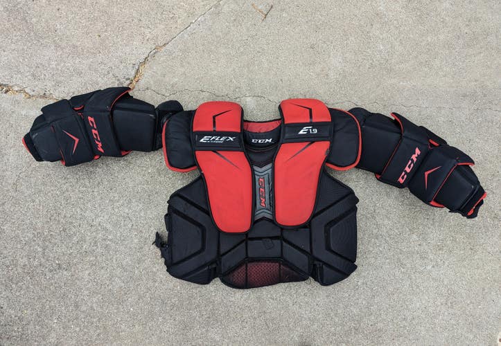 Used Medium CCM Eflex 1.9 Goalie Chest Protector