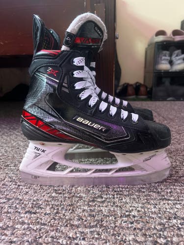 Used Bauer Regular Width  Size 4 Vapor 2X Hockey Skates