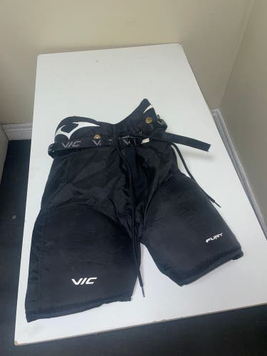 Vic Fury Yth M Hockey Pants (used)