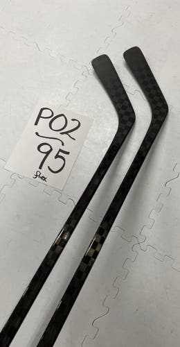 Senior(2x)Left P02 95 Flex Lidstrom PROBLACKSTOCK Heel Pattern Pro Stock Nexus 2N Pro Hockey Stick