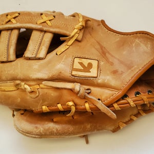 Koho Used Left Hand Throw Outfield  Baseball Glove 10.5"