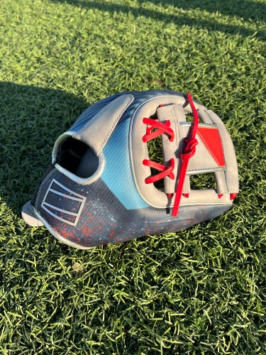 New Rawlings REV1X 11.5” RHT REV204-2X Glove