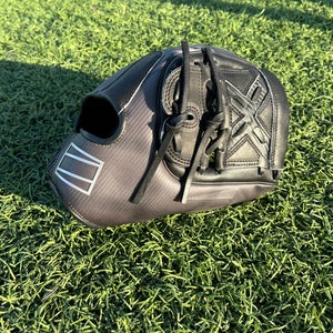 New Rawlings REV1X 11.75” RHT REV205-9X Baseball Glove