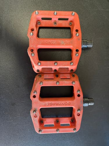 Used Bontrager Platform Pedals