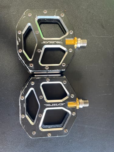 Used Black Shimano Platform Pedals