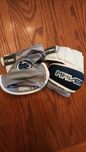 Final Four PSU Large Maverik Max Arm Pads