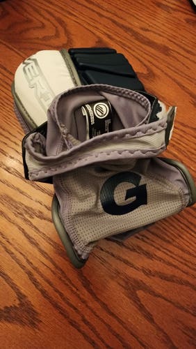 Hoyas Large Maverik Max Elbow Pads