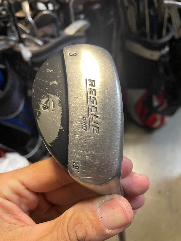 Taylormade Rescue Mid 3 Hybrid In Right