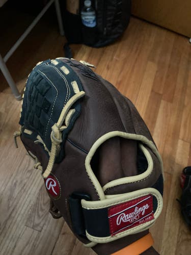 Rawlings pitching glove