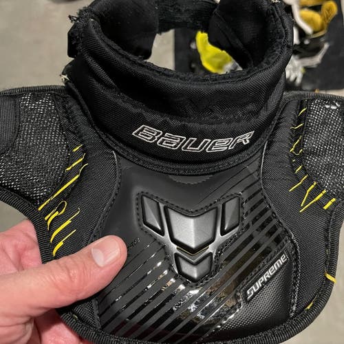 Used Bauer Supreme Neck Guard