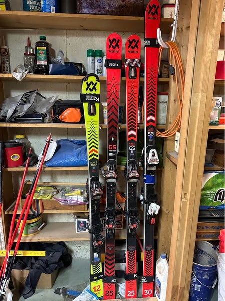 Used 2022 Volkl 183 cm 25 radius Racing Racetiger GS Skis With Bindings Max Din 16