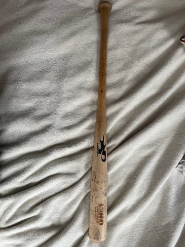 Phoenix Bats Maple 33inch