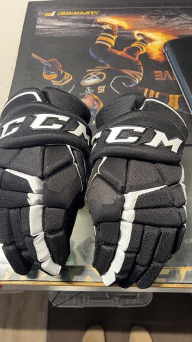 CCM 13"  Classic Pro Gloves Used Black/white
