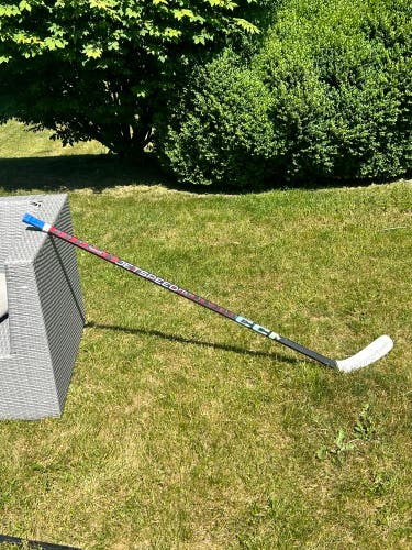 Senior Left Hand P29  JetSpeed FT5 Pro Hockey Stick