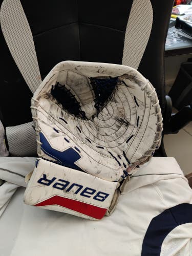 Bauer Supreme One100 Custom Goalie Glove