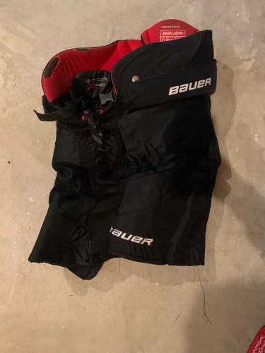 Used XL Bauer Vapor X900 Hockey Pants