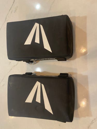 Used Easton Knee Savers