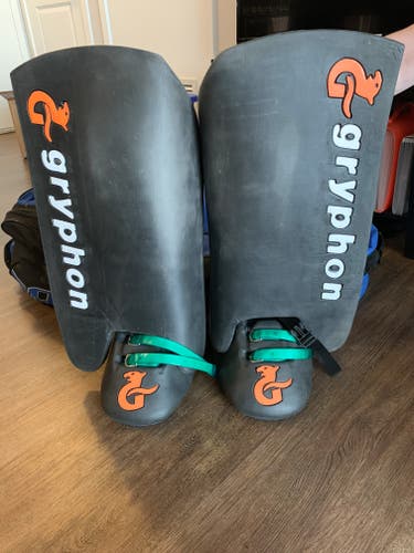 Gryphon Field Hockey Goalie Pads