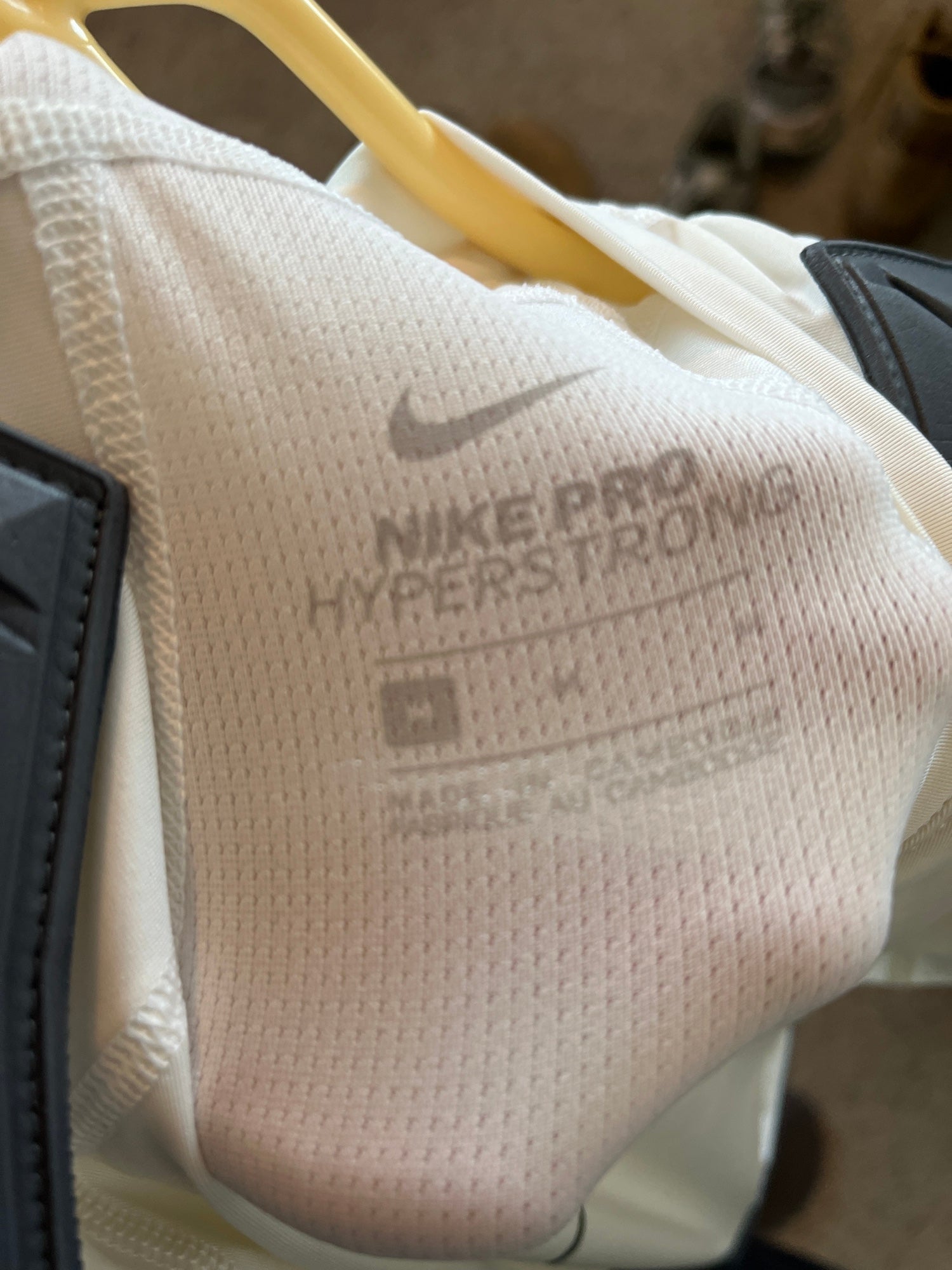 Used Adult Large Nike Nike pro hyperstrong football shirt