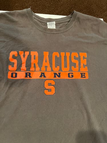 Used Brown Syracuse University Long-Sleeve T-Shirt by Gildan (Size XL)