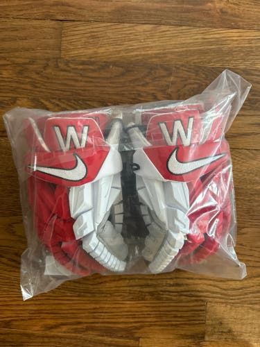 New Player's Nike 12" Vapor Premier Lacrosse Gloves