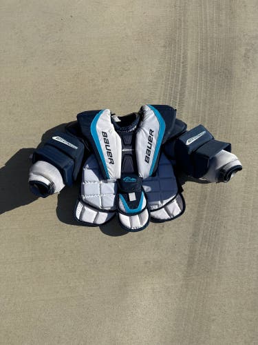 Bauer Reactor 7000 Hockey Goalie Chest Pad Int. large