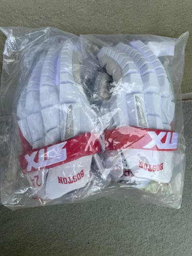 New Boston University Player's STX RZR Lacrosse Gloves Large
