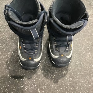 Used Dc Shoes N A Senior 7.5 Men's Snowboard Boots
