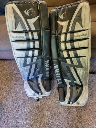Used 34" Vaughn Velocity 7400 Goalie Leg Pads