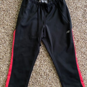 New Balance Lightning Dry Capri Pull On Running X-Small Black Red Leggings