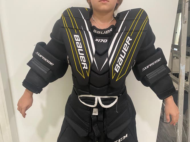 New Small Bauer  Supreme S170 Goalie Chest Protector