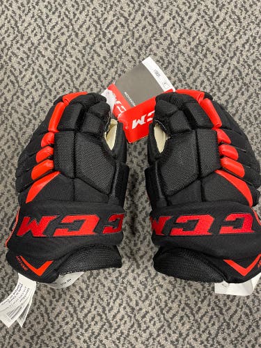 CCM Jetspeed FT4 13” Black/Red hockey gloves