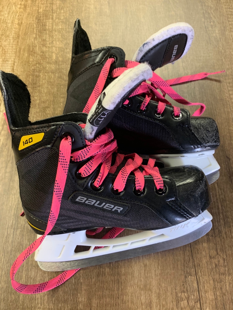 Used Bauer Supreme 140 Hockey Skates