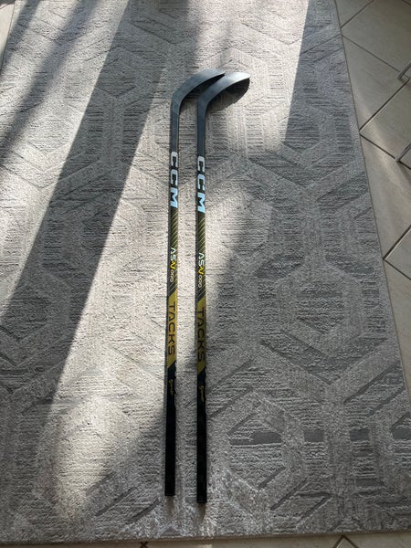 PACK OF TWO Senior Left Hand P28 Super Tacks AS-V PRO Hockey Stick