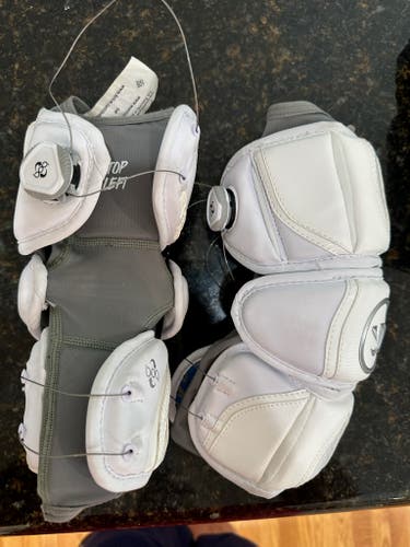 Used Player's Warrior Evo Pro Lacrosse Arm Pads Medium