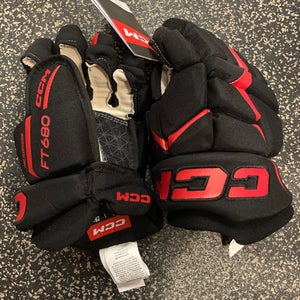 11'' CCM FT680 Gloves