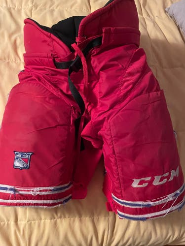 NY Ranger Large CCM HP35 Hockey Pants, Used