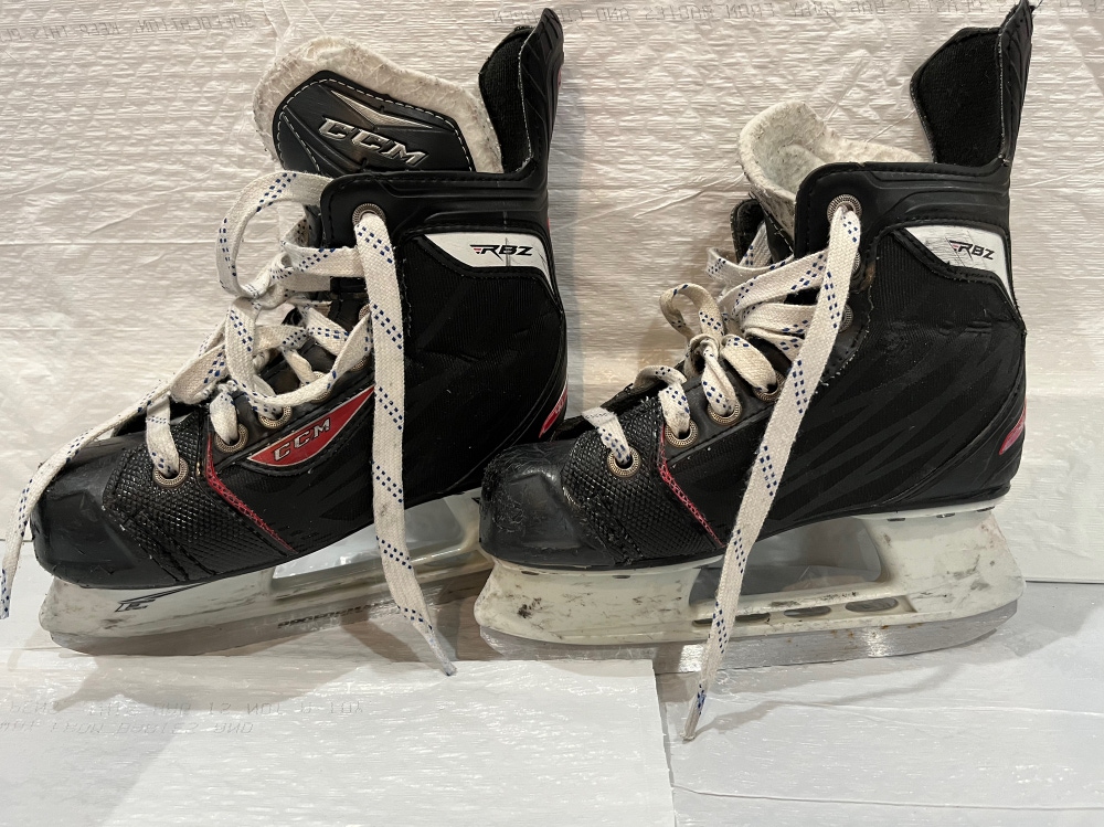 Youth CCM Regular Width Size 13 RBZ Hockey Skates
