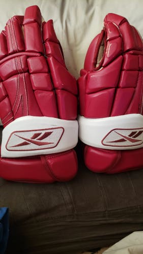 Used Reebok Gloves 15"