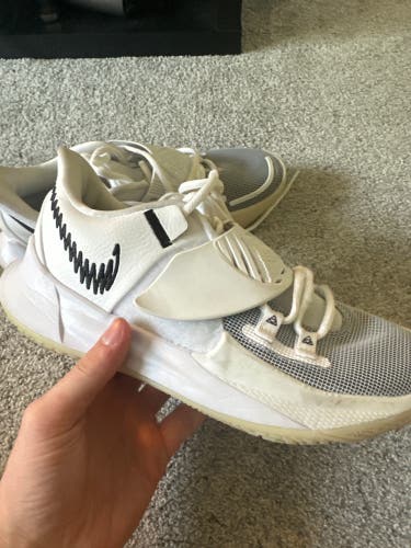 Kyrie 2 Low Used Size 8.0 (Women's 9.0) Nike Shoes